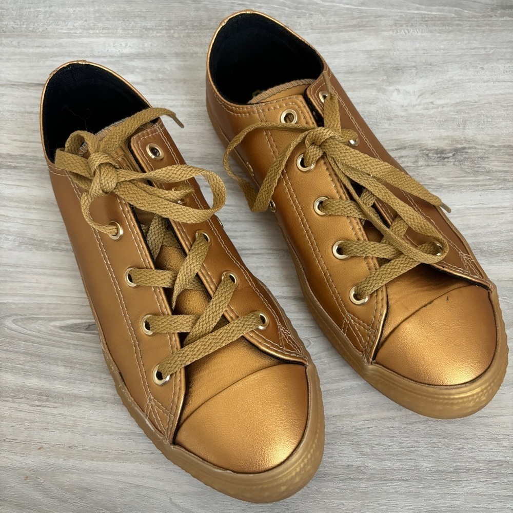 Unique Converse All Star Chuck Low Top Sneakers Metallic Gold Y4 - Picture 2 of 8